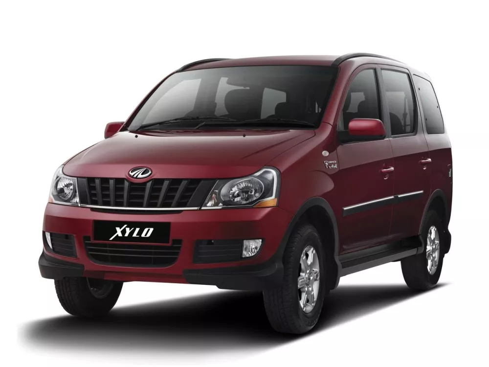 Автомобиль Mahindra Xylo Компактвэн
