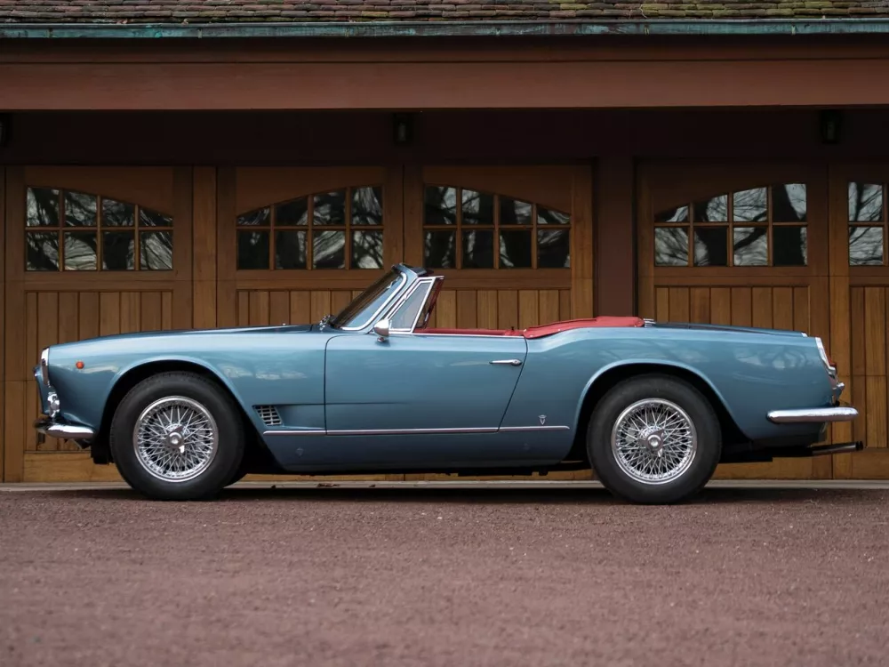 Автомобиль Maserati 3500 GT Кабриолет Spyder