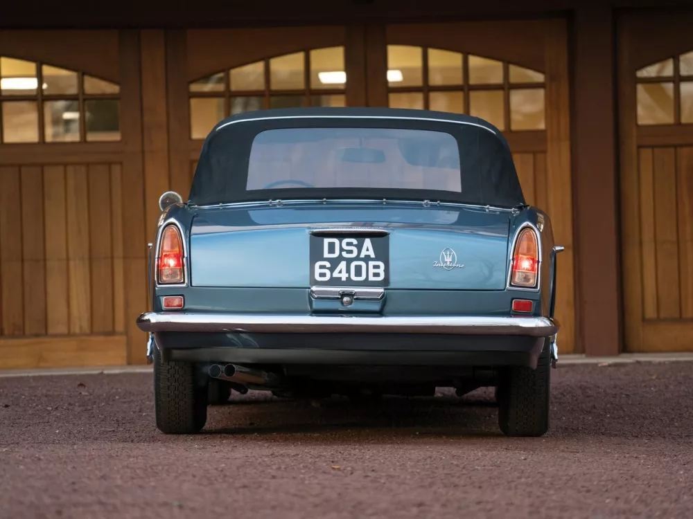 Автомобиль Maserati 3500 GT Кабриолет Spyder