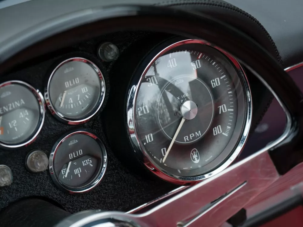 Автомобиль Maserati 3500 GT Кабриолет Spyder