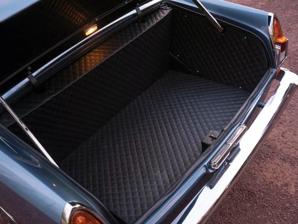 Автомобиль Maserati 3500 GT Кабриолет Spyder
