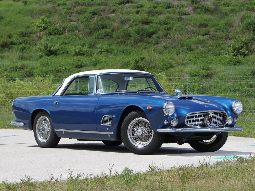 Автомобиль Maserati 3500 GT Купе