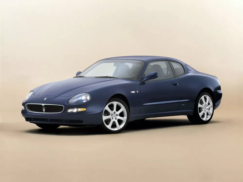 Автомобиль Maserati 4200 GT Купе