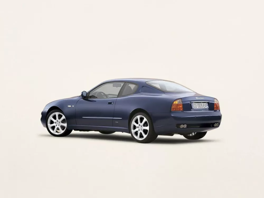 Автомобиль Maserati 4200 GT Купе