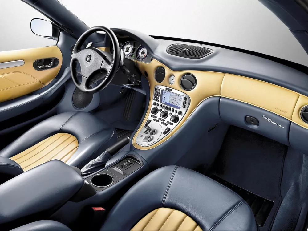 Автомобиль Maserati 4200 GT Купе