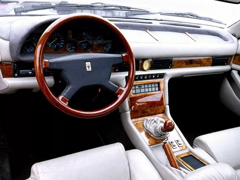 Автомобиль Maserati Biturbo Купе