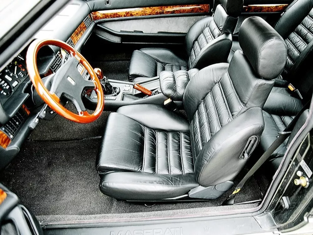 Автомобиль Maserati Biturbo Купе