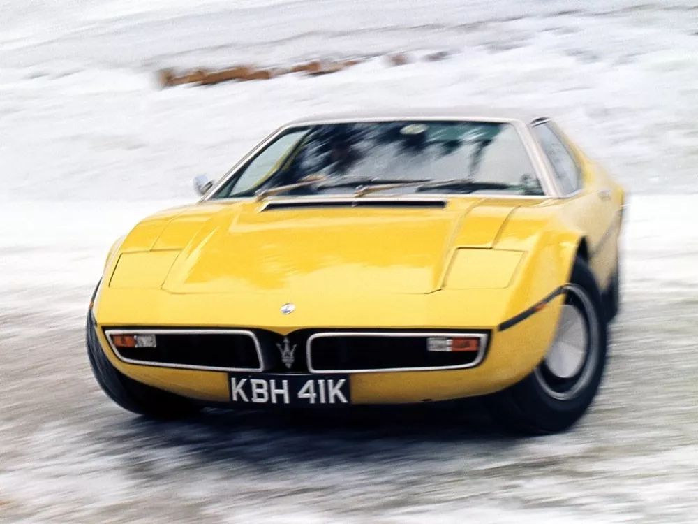 Автомобиль Maserati Bora Купе