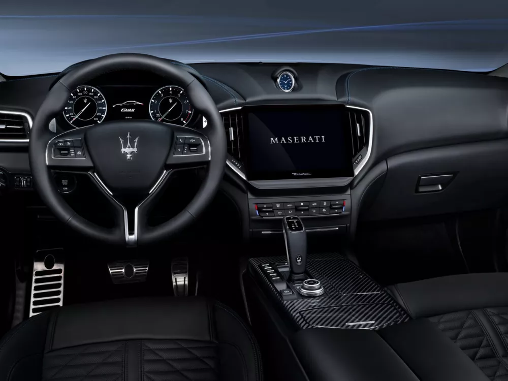 Автомобиль Maserati Ghibli III Рестайлинг 2 Седан