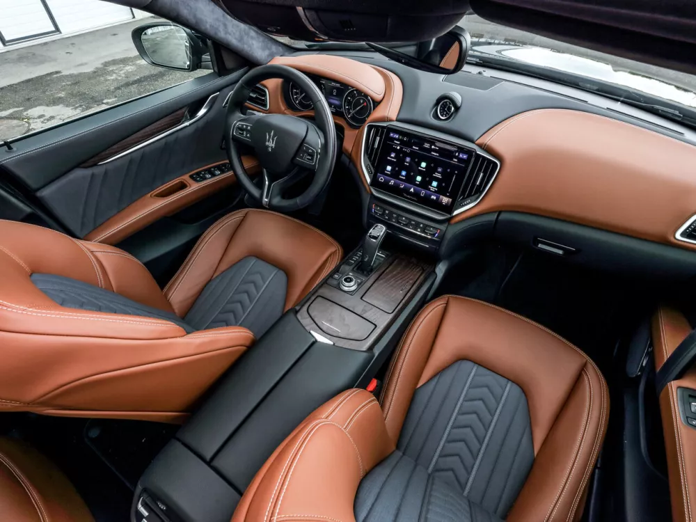 Автомобиль Maserati Ghibli III Рестайлинг 2 Седан