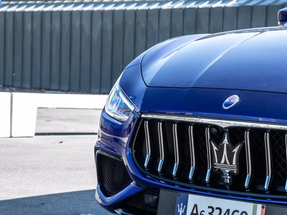 Автомобиль Maserati Ghibli III Рестайлинг 2 Седан