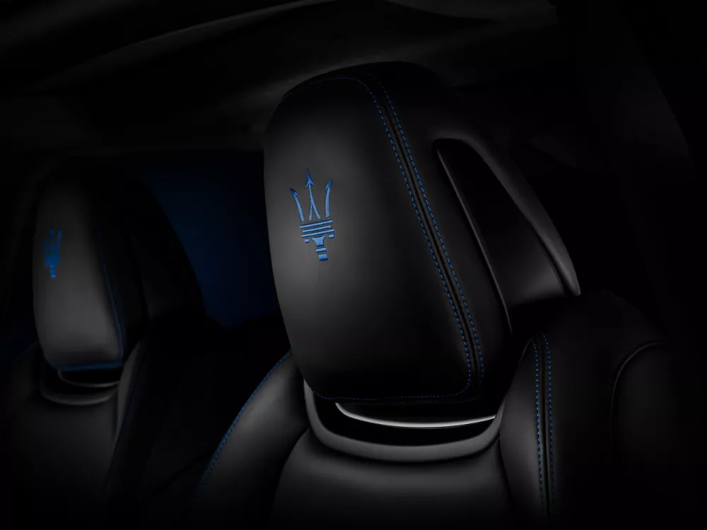 Автомобиль Maserati Ghibli III Рестайлинг 2 Седан