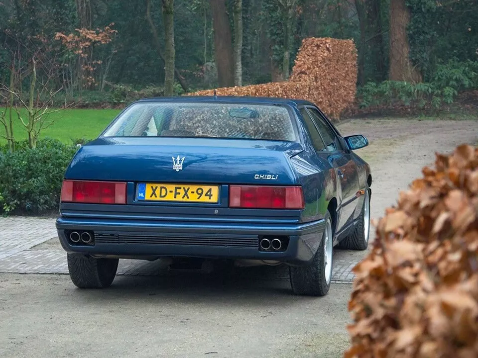 Автомобиль Maserati Ghibli II Купе