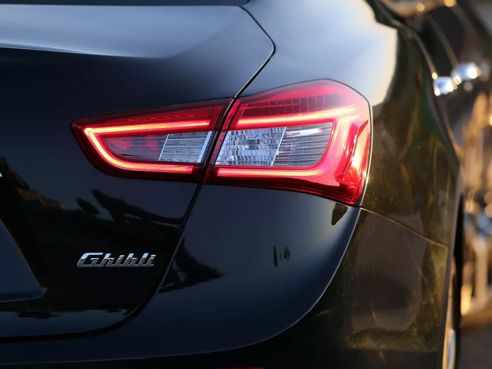 Автомобиль Maserati Ghibli III Седан