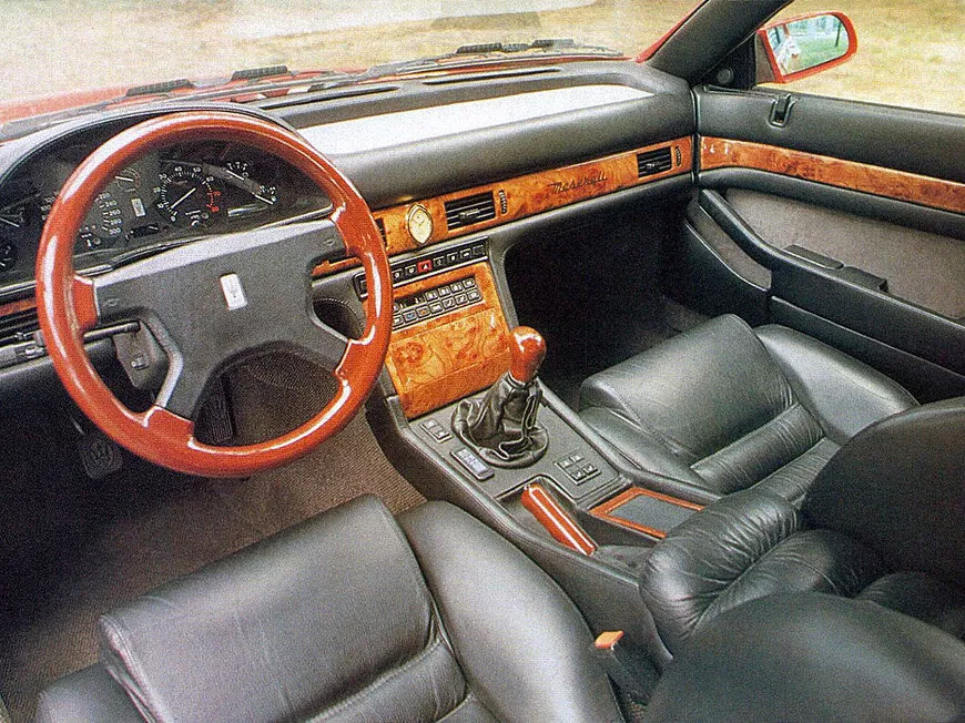 Автомобиль Maserati Ghibli II Купе