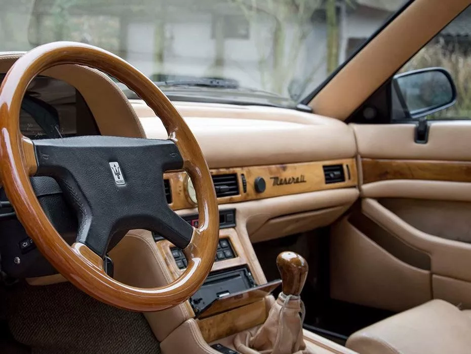 Автомобиль Maserati Ghibli II Купе