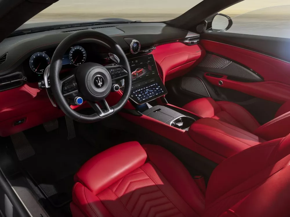 Автомобиль Maserati GranCabrio II Кабриолет