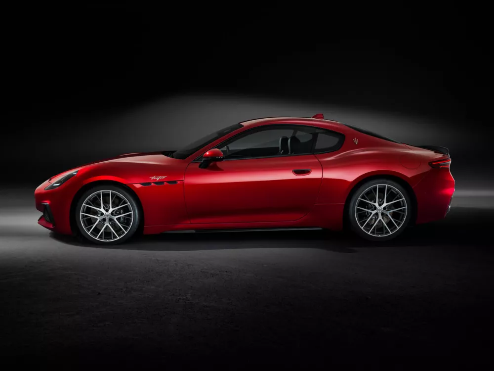 Автомобиль Maserati GranTurismo II Купе