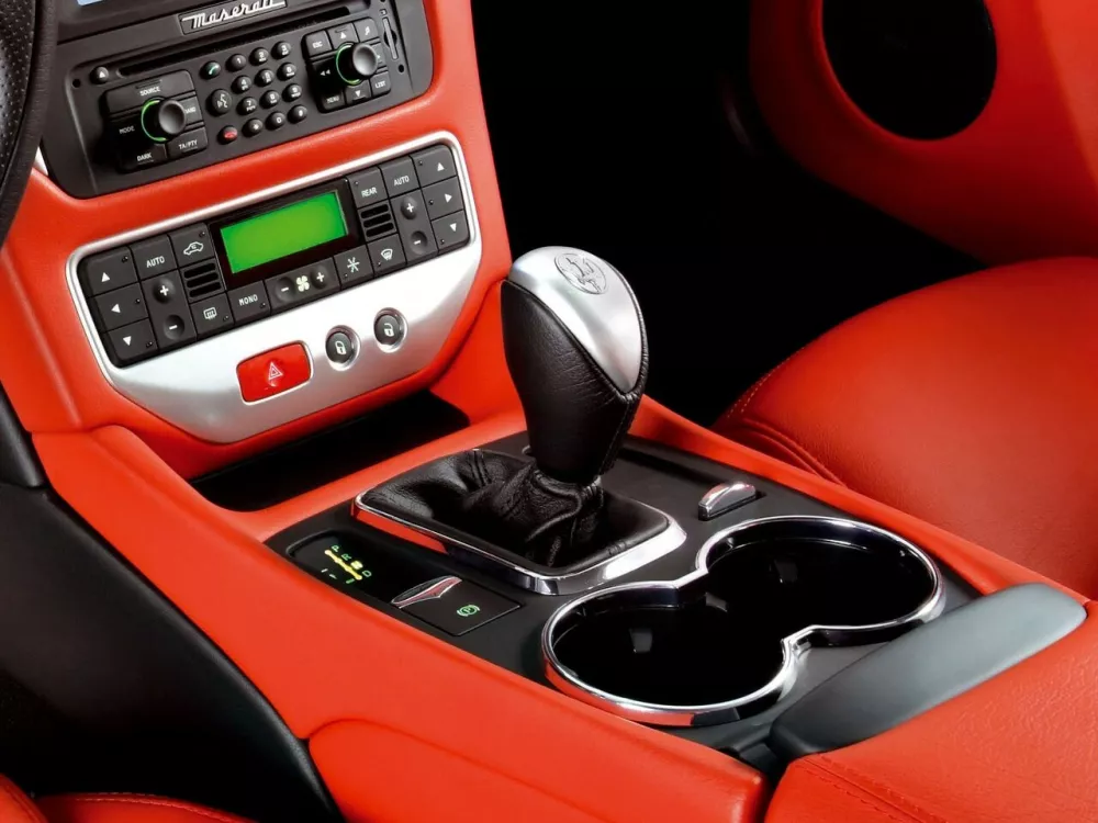 Автомобиль Maserati GranTurismo I Купе