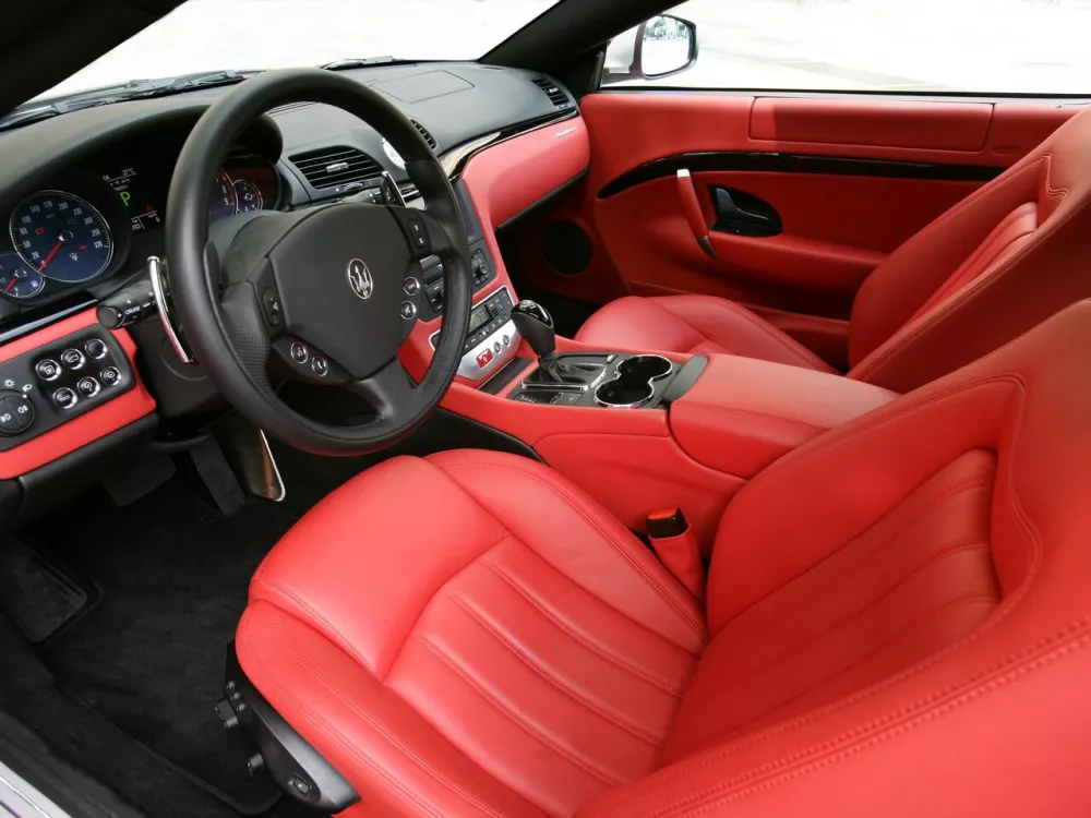 Автомобиль Maserati GranTurismo I Купе