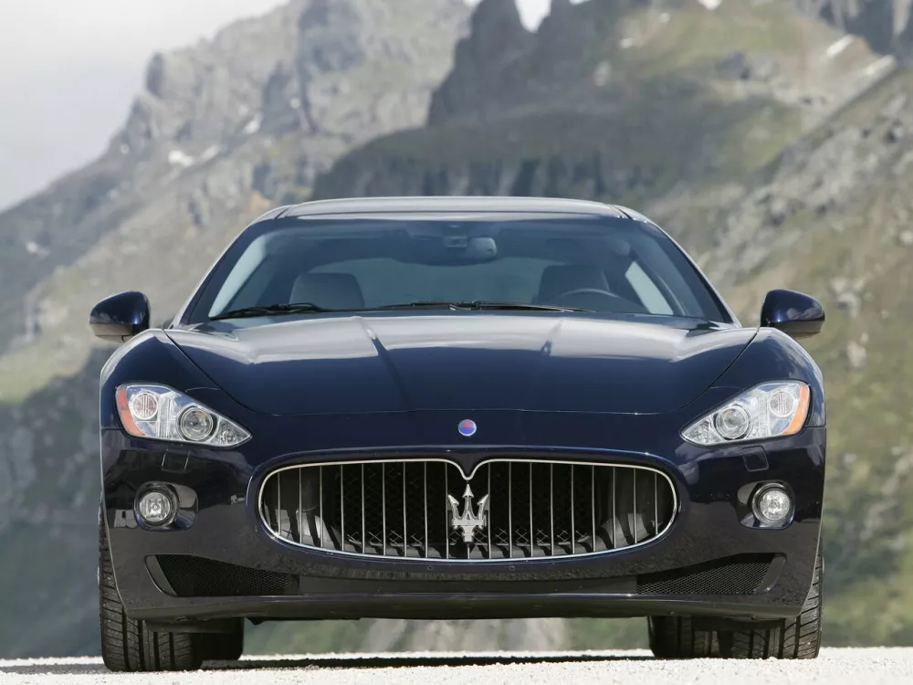 Автомобиль Maserati GranTurismo I Купе