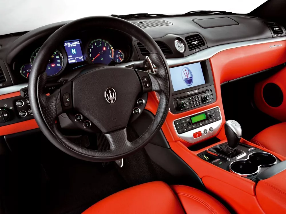 Автомобиль Maserati GranTurismo I Купе