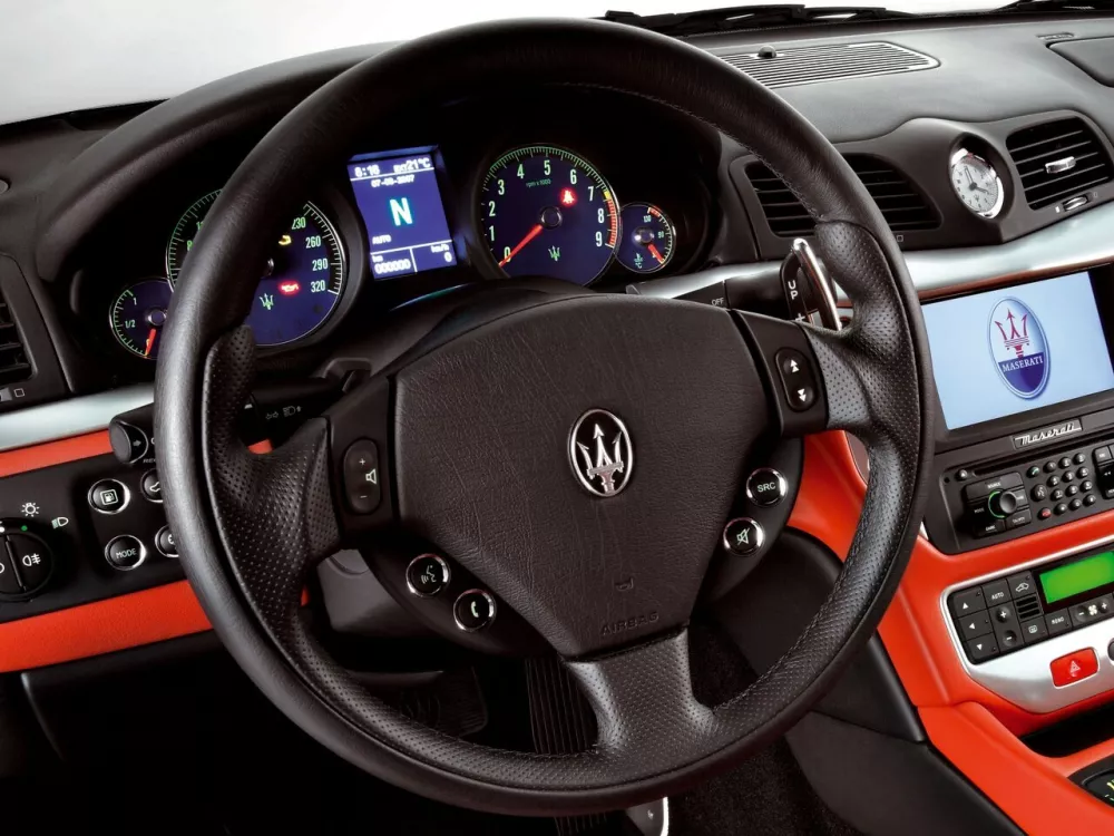 Автомобиль Maserati GranTurismo I Купе