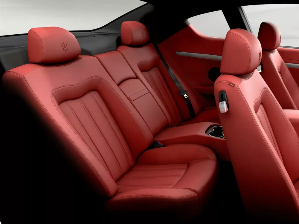 Автомобиль Maserati GranTurismo I Купе