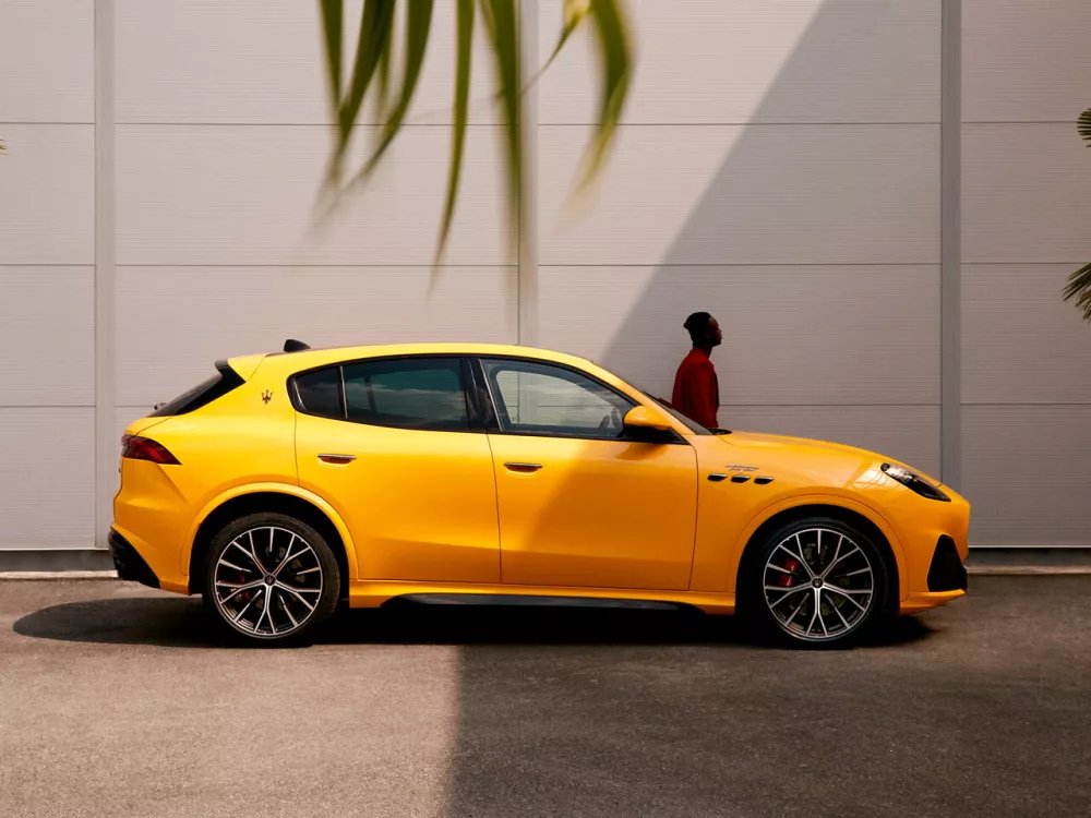 Автомобиль Maserati Grecale Внедорожник (5 дверей)