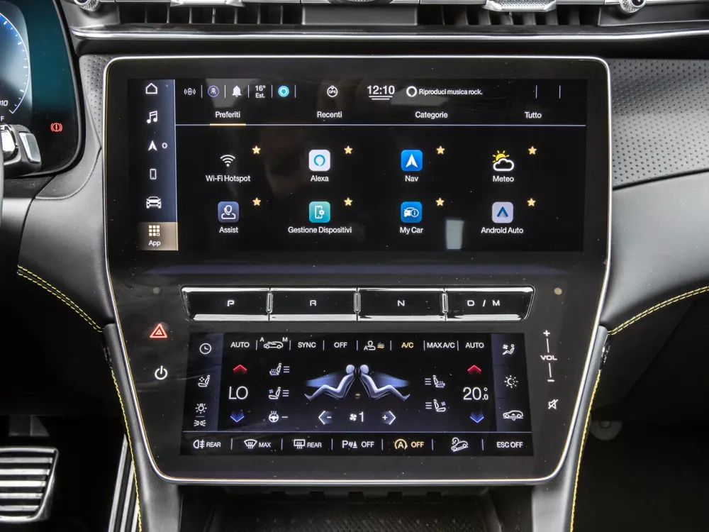 Автомобиль Maserati Grecale Внедорожник (5 дверей)