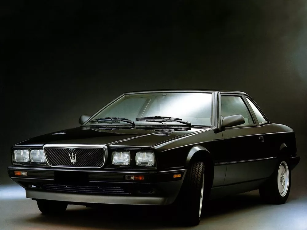 Автомобиль Maserati Karif Купе