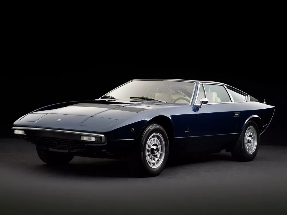 Автомобиль Maserati Khamsin Купе