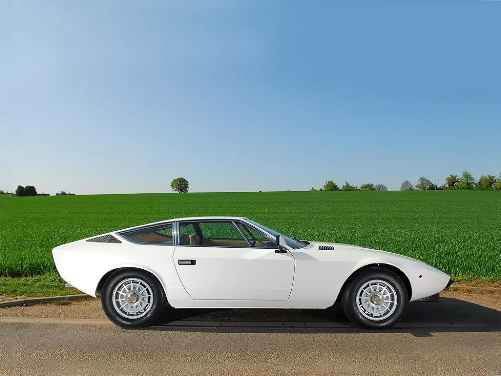 Автомобиль Maserati Khamsin Купе