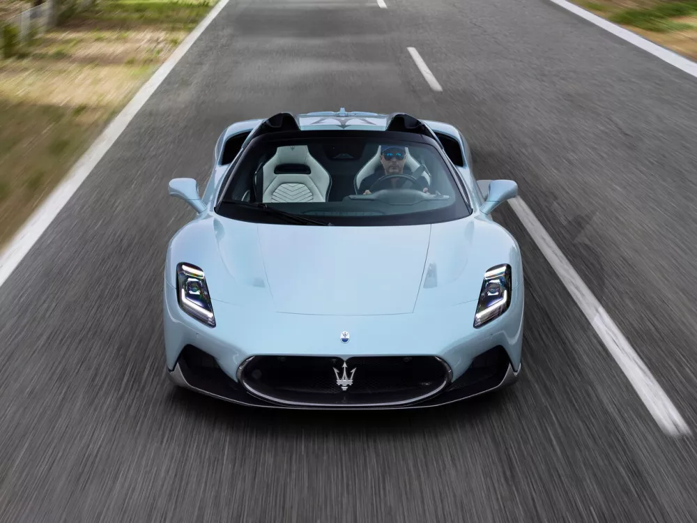 Автомобиль Maserati MC20 Родстер Cielo