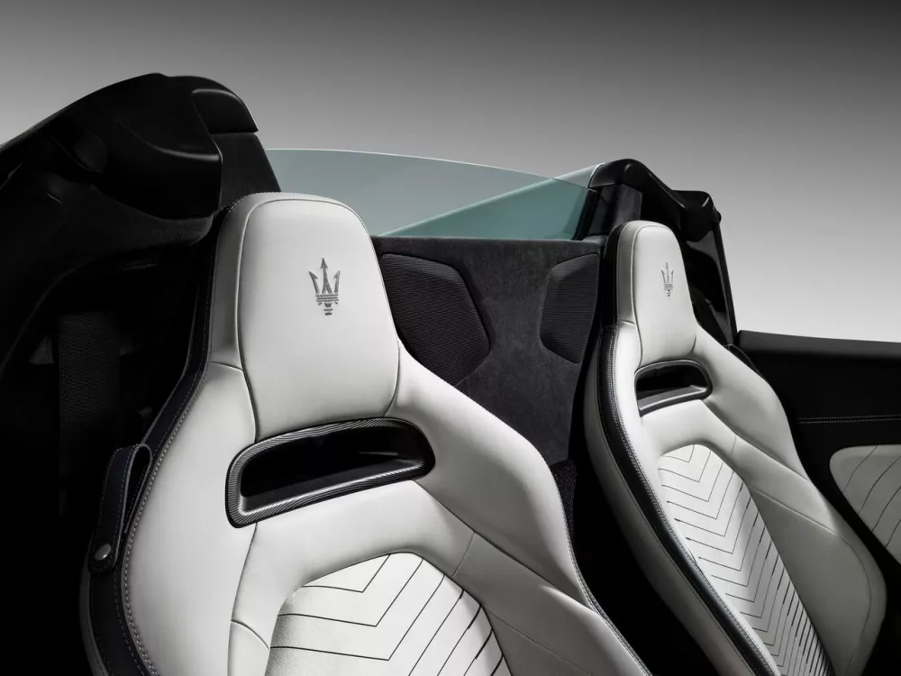 Автомобиль Maserati MC20 Родстер Cielo