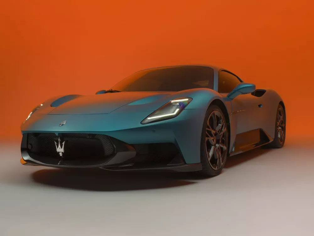 Автомобиль Maserati MCPura Купе