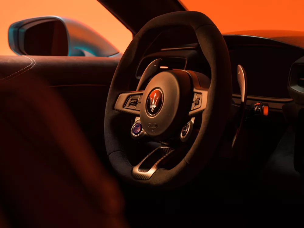 Автомобиль Maserati MCPura Купе