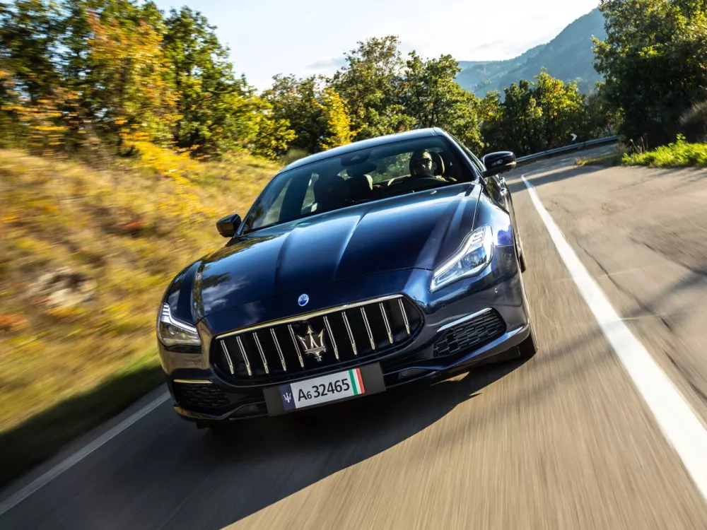 Автомобиль Maserati Quattroporte VI Рестайлинг 2 Седан