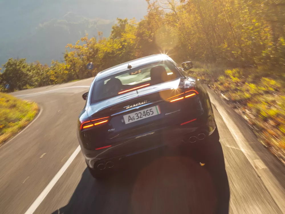 Автомобиль Maserati Quattroporte VI Рестайлинг 2 Седан