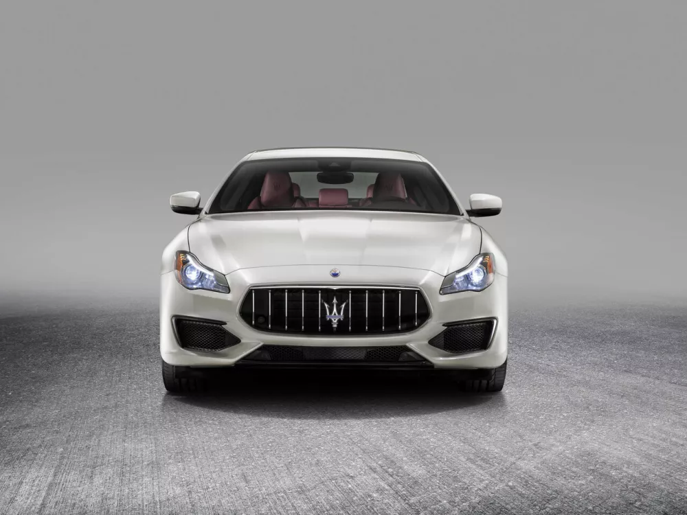 Автомобиль Maserati Quattroporte VI Рестайлинг Седан