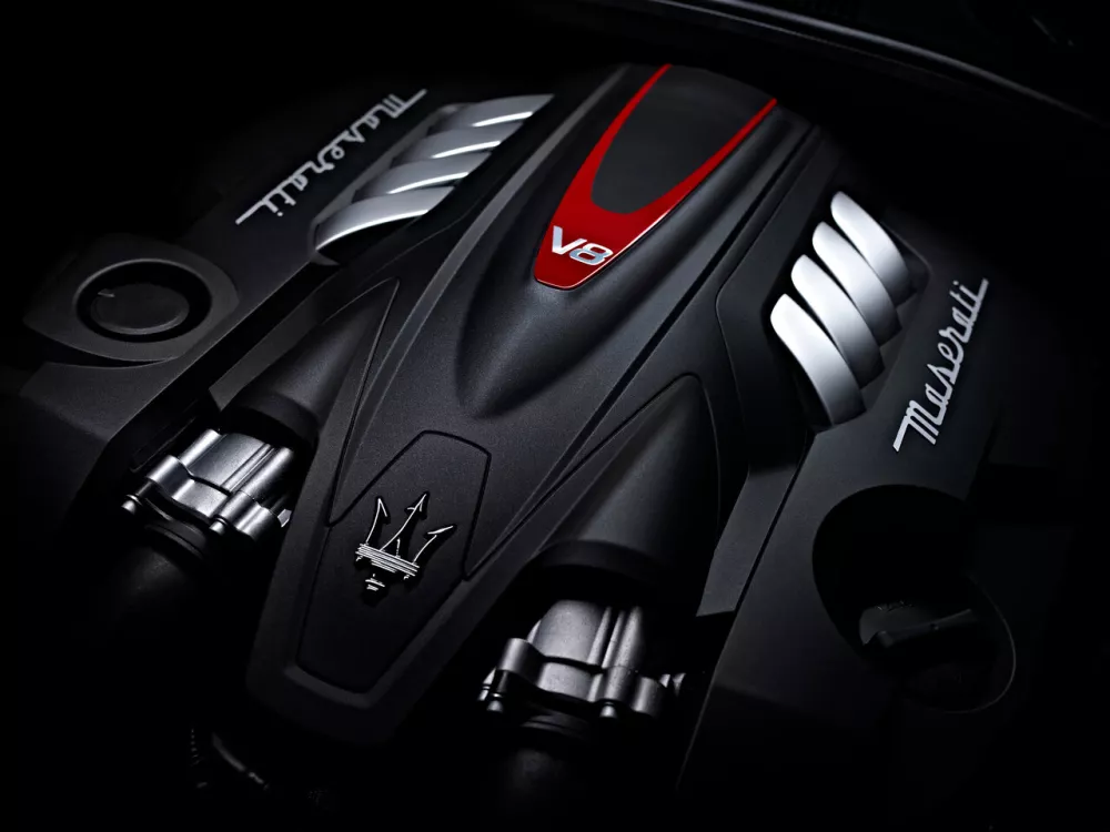 Автомобиль Maserati Quattroporte VI Седан