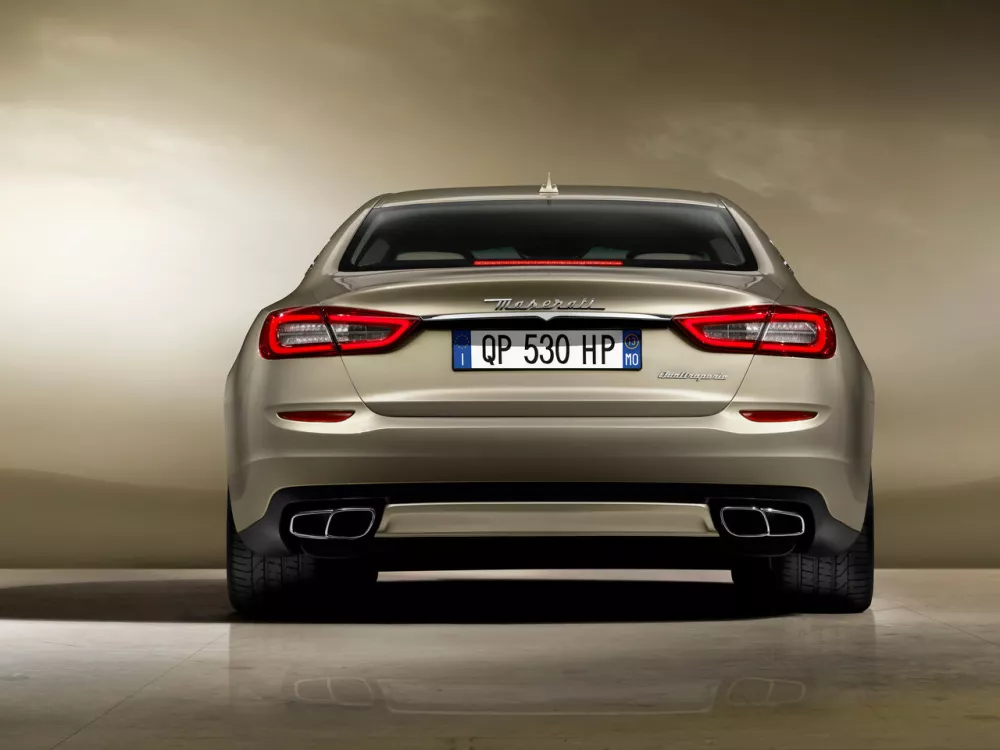 Автомобиль Maserati Quattroporte VI Седан
