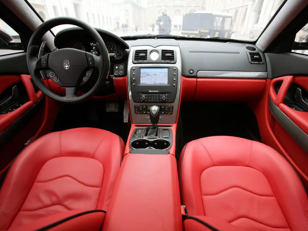 Автомобиль Maserati Quattroporte V Рестайлинг Седан