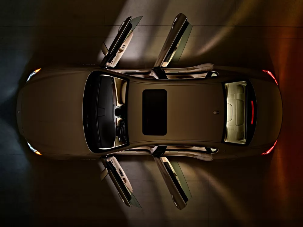 Автомобиль Maserati Quattroporte VI Седан