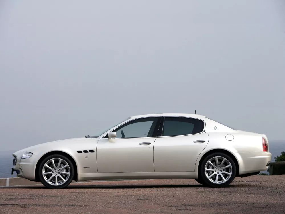 Автомобиль Maserati Quattroporte V Седан