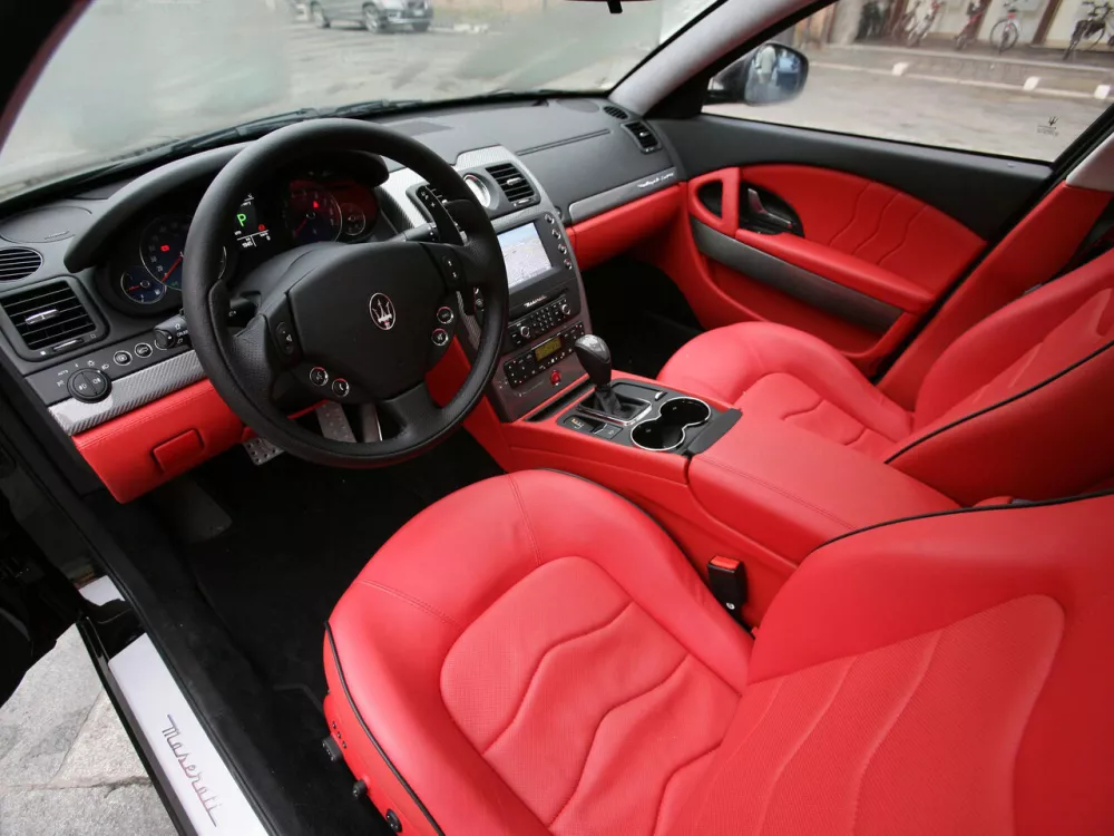 Автомобиль Maserati Quattroporte V Рестайлинг Седан