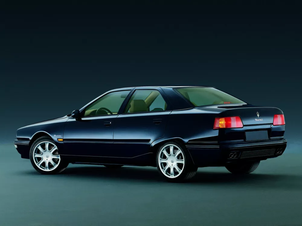 Автомобиль Maserati Quattroporte IV Седан
