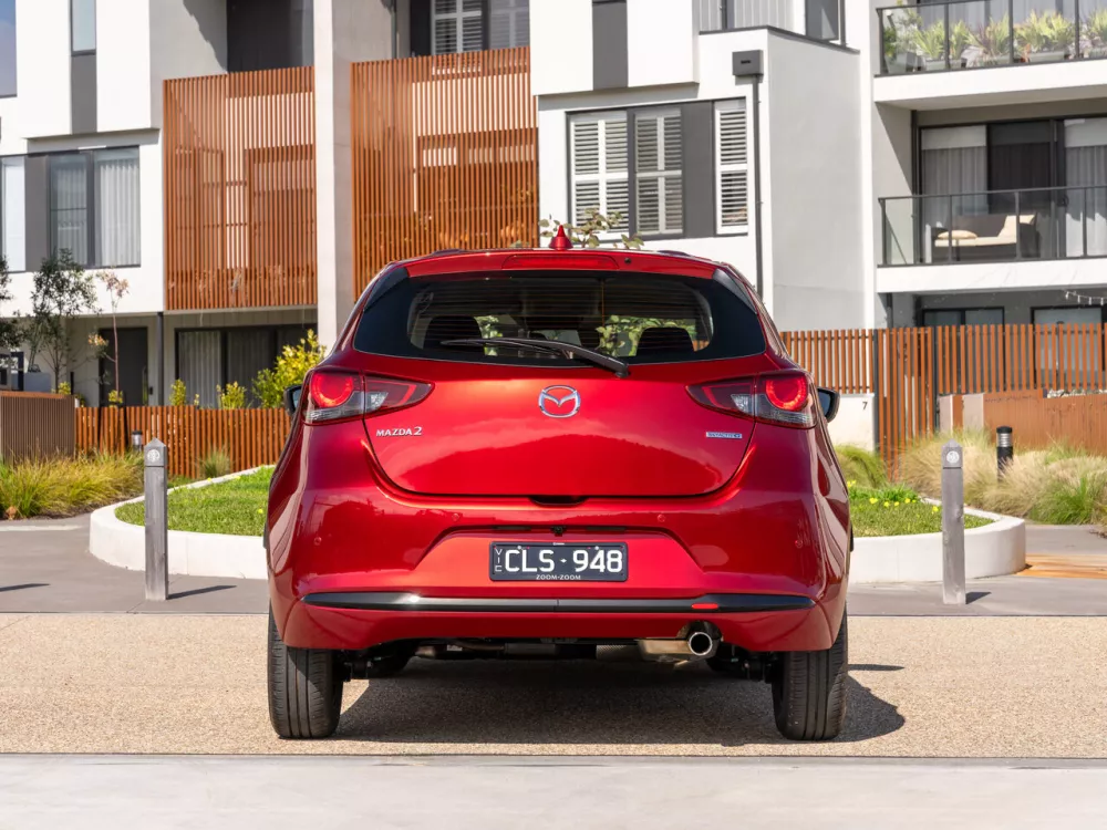 Автомобиль Mazda 2 III (DJ) Рестайлинг 2 Хэтчбек (5 дверей)