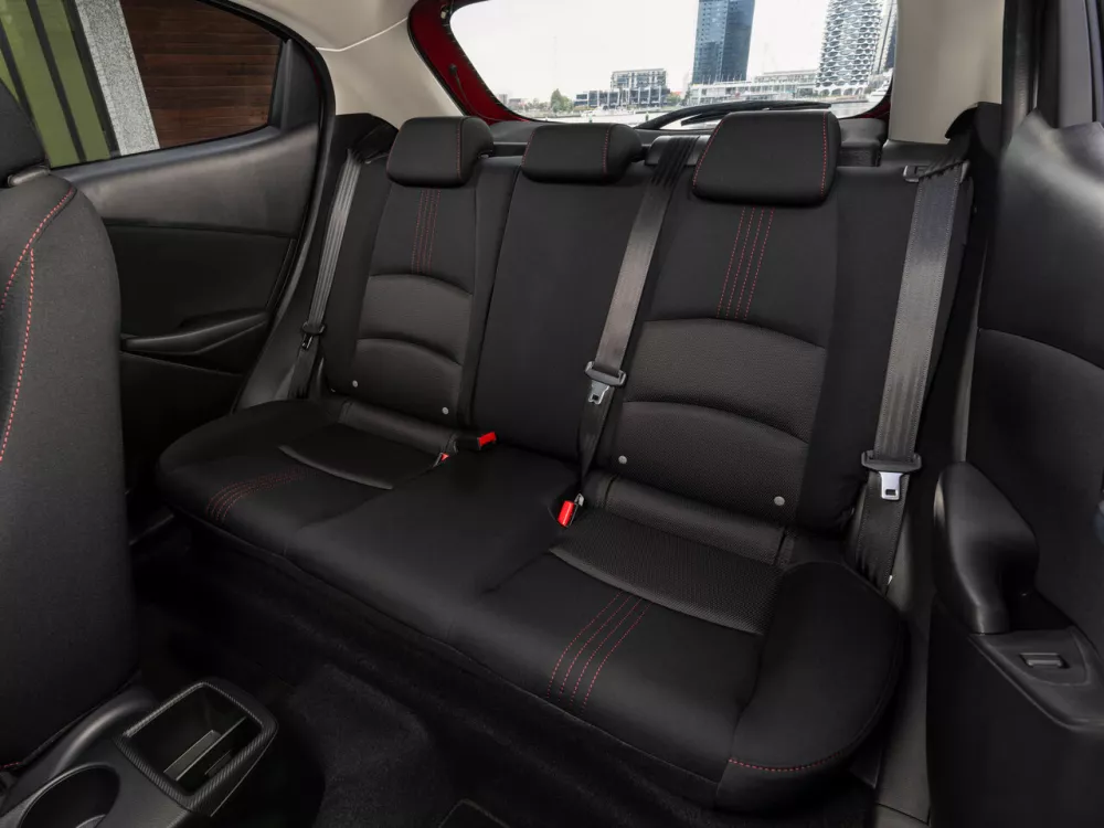 Автомобиль Mazda 2 III (DJ) Рестайлинг 2 Хэтчбек (5 дверей)