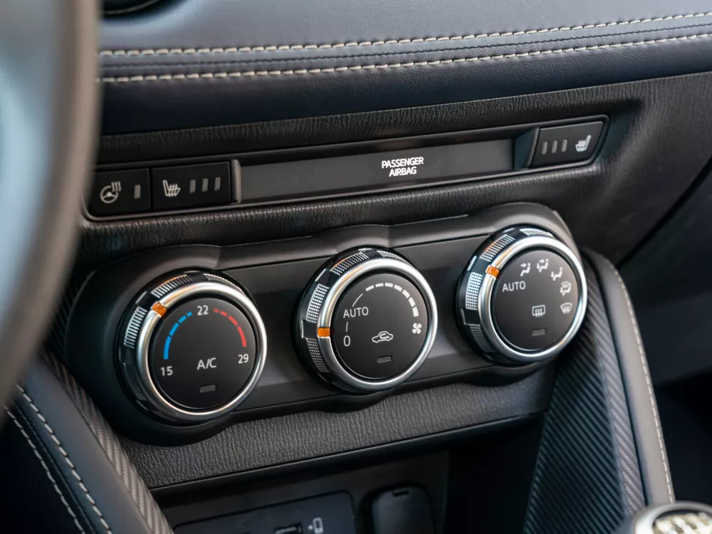 Автомобиль Mazda 2 III (DJ) Рестайлинг Хэтчбек (5 дверей)